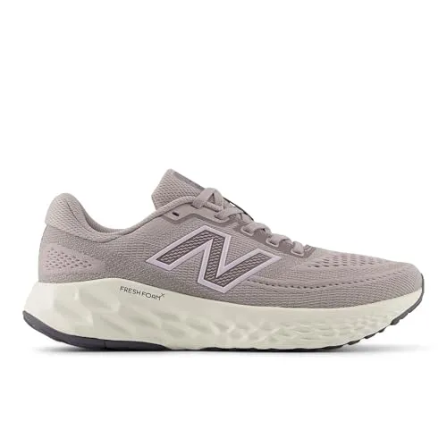 New Balance EVOZ Laufschuh Beige 36,5 EU - Sportlicher Laufschuh in Größe 36,5, ideal für neutrale Pronation. Atmungsaktives Obermaterial sorgt für Komfort beim Laufen. Leichtes Profil für optimale Bodenhaftung.