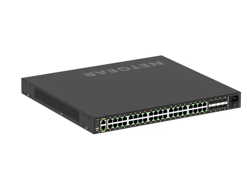 Netgear AV Line Managed Switch M4250-40G8XF-PoE+ - Switch für professionelle Audio- und Videoanwendungen mit 40x PoE+ Anschlüssen und 960W Budget, ideal für AV-over-IP Netzwerke.