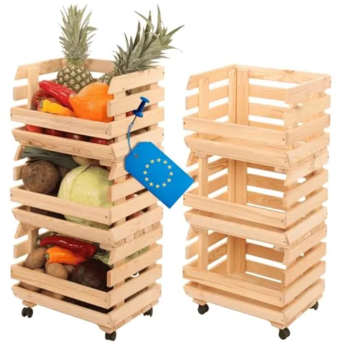 Modo24 Küchenregal Modular Holzregal für Gemüse und Obst auf Rollen - Praktisches und stilvolles **Küchenregal** von MODO24 – ein **stapelbares Modulsystem** aus **FSC-zertifiziertem Kiefernholz** mit **360°-Rollen** für optimale Mobilität und frische Lebensmittel. Ideal für Küche oder Vorratsraum.