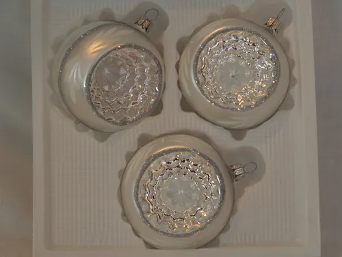 Christbaumschmuck WANDA silber 8cm Reflexkugel 3fach mundgeblasen handbemalt