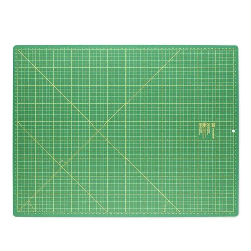 Prym große Matte 60x45 cm - Quilt-Schneidemat, stabile und bruch- sowie absplittsichere Schneideunterlage mit doppelseitigem Druck und cm- sowie inch-Skalen für exaktes Abmessen von Stoffen.