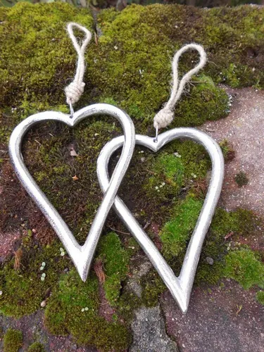 Große Herzhänger Herzen Deko-Hänger 2er Set Alu massiv wunderschön 16x12