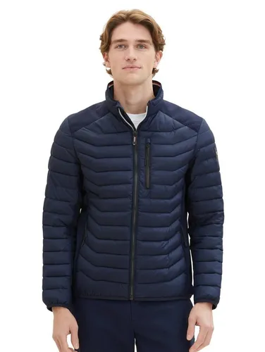 TOM TAILOR Herren 1036075 Hybrid Steppjacke - Funktionsjacke in Sky Captain Blue, ideal für den Übergang. Mit wasser- und schmutzabweisendem Bionic Finish schützt sie vor Wind und Kälte.
