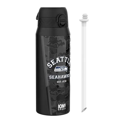 ion8 NFL Seattle Seahawks Trinkflasche mit Strohhalm, 750ml - Offizielle NFL Trinkflasche im schlanken Design, aus robustem Edelstahl für lange Temperaturhaltung. Praktischer Klappdeckel für einfache Befüllung, spülmaschinenfest und ideal für unterwegs.