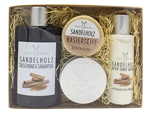 Haslinger Sandelholz Geschenkpackung mit Duschbad, Shampoo, After Shave & Rasierseife - Vielseitige Geschenkpackung mit Duschbad (200ml), Shampoo (200ml), After Shave (100ml) und Rasierseife (60g). Ideal für die tägliche Pflege, sorgt für ein harmonisches Dufterlebnis und mildert Irritationen.