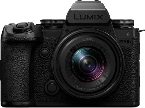 Panasonic Lumix DC-S5 Mark IIx + Lumix S 18-40 mm f/4,5-6,3