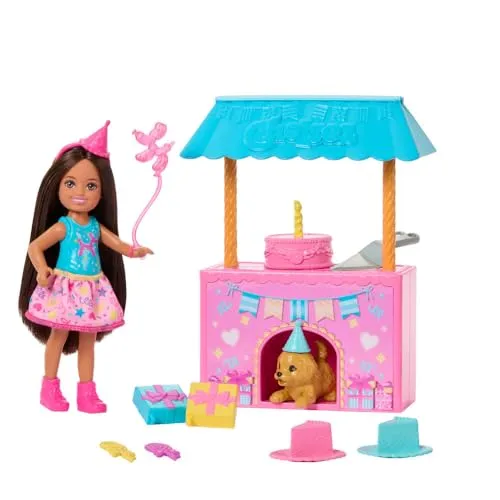 Barbie Familie und Freunde Club Chelsea Überraschungs-Geburtstagsparty Spielset mit Kleiner Chelsea-Puppe (brünett), Verwandlungs-Hundehütte und 10+ Zubehörteilen, JJB41