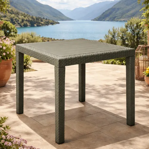 Gartentisch Terrassentisch Esstisch Grün 79x79 cm - Moderner Esstisch in Rattan-Optik für Innen- und Außenbereich. Wetterfest und pflegeleicht, ideal für bis zu 4 Personen. Maße: 79x79 cm, Höhe 73 cm, Gewicht 6 kg. Perfekt für gesellige Stunden auf Balkon oder Terrasse.