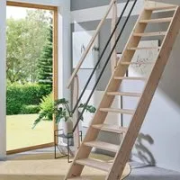 Treppen Intercon Raumspartreppe Living für Geschosshöhen bis 285 cm aus Fichte - Hochwertige Raumspartreppe aus massivem Leimholz, ideal für kleine Räume. Mit vollflächigen Stufen für sicheren Auftritt und variablem Neigungswinkel – einfache Anpassung ohne Absägen!