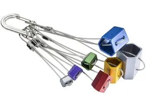 Black Diamond Wired Hexentric Nut Set #4-10 - Klemmkeil Set für Kletterer - Kletterausrüstung, vielseitiges Klemmkeil Set in Mehrfarbig für sichere Platzierung und optimale Stabilität beim Klettern.