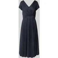 Cocktailkleid VERA MONT im Glitzer-Look - Elegantes Cocktailkleid in Dunkelblau mit glitzerndem Netzstoff, perfekt für festliche Anlässe. Femininer, ausgestellter Schnitt und V-Ausschnitt sorgen für einen stilvollen Auftritt.