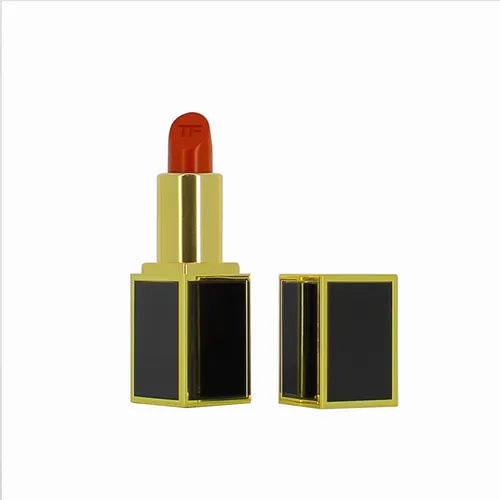 Tom Ford Lippenstift Lip Color 2L - 2g - Lippenstifte, luxuriöse Farbe und langanhaltende Textur für ein strahlendes Lippen-Make-up.