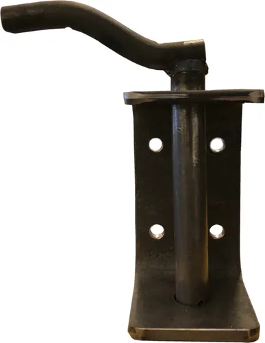 Rasen-Traktor Zugmaul mit Bolzen - Anhängerkupplung für Rasen-Traktoren, robustes Design aus 10mm starkem Rohmaterial, ideal zum Anbringen an Traktoren oder anderen Fahrzeugen.