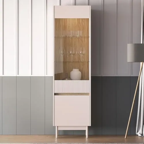 Lomadox Wohnzimmer-Vitrine 55 cm in Kaschmir mit Eiche und LED-Beleuchtung - Moderne Vitrine mit grifflosen Türen und Softclose-Funktion. Integrierte LED-Beleuchtung setzt Ihre Dekoration perfekt in Szene. Robuste Metallfüße und pflegeleichte Oberflächen machen sie zum langlebigen Blickfang.