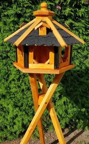 Holzdekoladen Vogelhaus mit Ständer 48x33 cm - Typ 9 - Tierhäuser für Vögel, ideal für die Winterfütterung. Mit praktischem Futterschacht und wetterfestem Dach für optimalen Schutz.