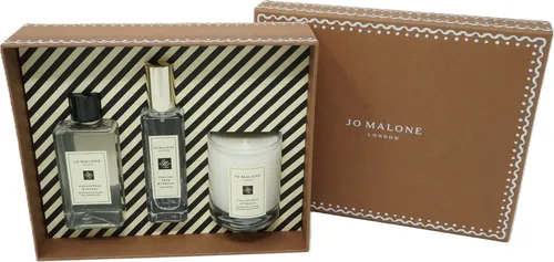 Jo Malone English Pear & Freesia Set - Eau de Cologne Set für Damen mit 30ml Eau de Cologne, 100ml Duschgel und Duftkerze – Frischer, eleganter Duft vereint fruchtige Birne und blumige Freesie für ein belebendes Dufterlebnis.