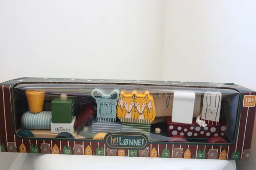 HEJ LØNNE Holzzug 12 Steckteilen für Baby ab 18 Monaten Holzspielzeug Eisenbahn - Matratzen für Erwachsene und Kinder, flexibel im Härtegrad und allergikergeeignet, ideal für individuellen Schlafkomfort.