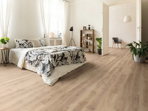 KRONO Laminat Atlantic Biscotti Oak 8 mm - Hochwertiges Laminat für stilvolle Räume, mit Klick-Verbindung für einfache Verlegung. Dekor: Biscotti Oak, ideal für eine ansprechende Wohnatmosphäre. 9 Stück pro Paket, 2,26 m² Verlegefläche.