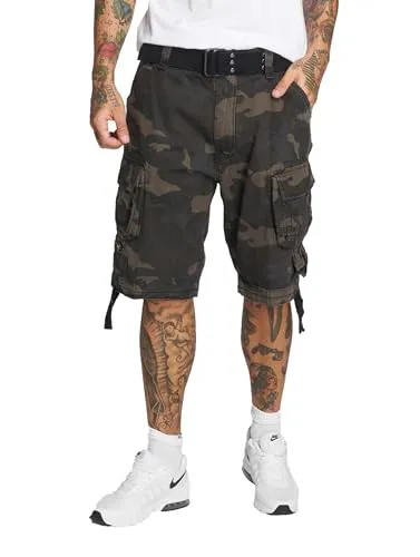 Brandit Savage Vintage Gladiator Short Darkcamo 6XL - Herren-Shorts mit weitem Bein, inklusive Gürtel und praktischen Beintaschen für zusätzlichen Stauraum.