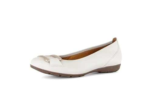 Gabor Sportliche Ballerina in Größe 44 (9,5 UK) - Elegante Ballerina in Creme, ideal für den Alltag. Bequem und stilvoll, perfekt für entspannte Tage.