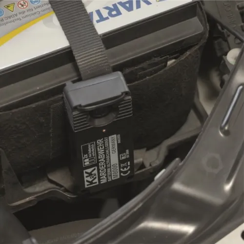 Marderabwehrgerät M8000 von K&K - Effektives Marderabwehrgerät zur sicheren Abwehr von Mardern, ideal für Fahrzeuge und Nutztiere.