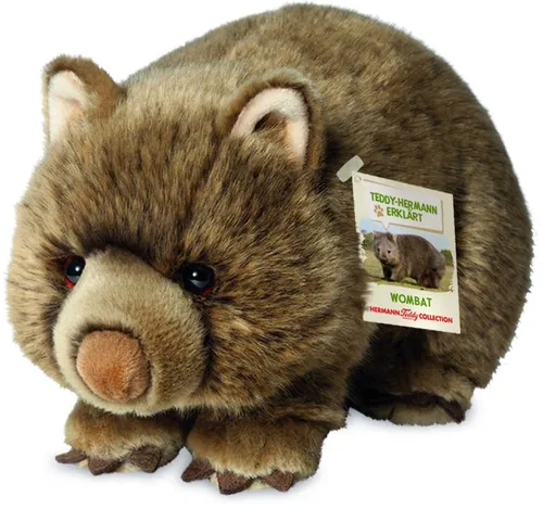 Teddy Hermann® Kuscheltier Wombat 26 cm - Kuscheltiere aus recyceltem Material, ideal für umweltbewusste Eltern und ab Geburt geeignet.