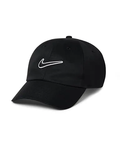 Nike Club Cap Unisex Schwarz S/M mit Swoosh - Stylische und atmungsaktive Cap mit gestickten Ösen für optimale Belüftung. Der verstellbare Verschluss sorgt für eine individuelle Passform und hohen Tragekomfort.