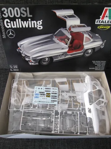 Italeri 510003612 1:16 Mercedes-Benz 300 SL Gullwing