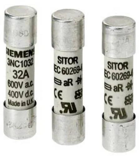 Siemens Keramiksicherung FF 16A 690V AC 10x38mm - Robuste Keramiksicherung für den sicheren Einsatz in Elektroinstallationen. Ideal für den professionellen Einsatz und zuverlässigen Schutz Ihrer elektrischen Geräte.