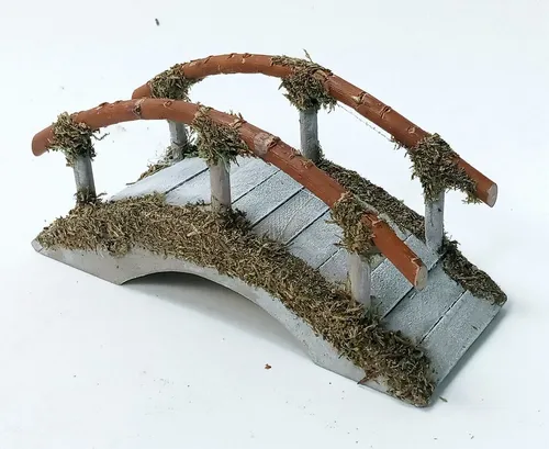 Brücke aus Holz für die Weihnachtskrippe, grau gebeizt. Krippenzubehör. 15 cm.
