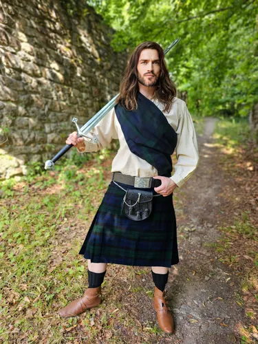 Schottenrock Black Watch Tartan, 8 Yard Kilt XXXL von Vehi Mercatus