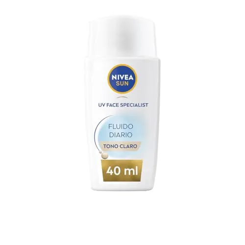 NIVEA SUN Tägliches Fluid mit Farbe LSF 50+40 ml, Gesichts-Sonnencreme mit Hyaluronsäure, Licocalcon A & Niacinamid, ultra leichte Gesichtssonnencreme, Sonnenschutz mit Matteffekt, heller Ton