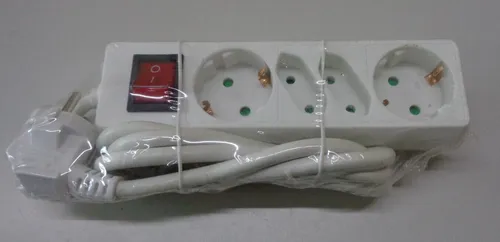 HEITECH Steckdosenleiste 4-Fach mit Schalter 1,4m Leitung, weiß #04003488