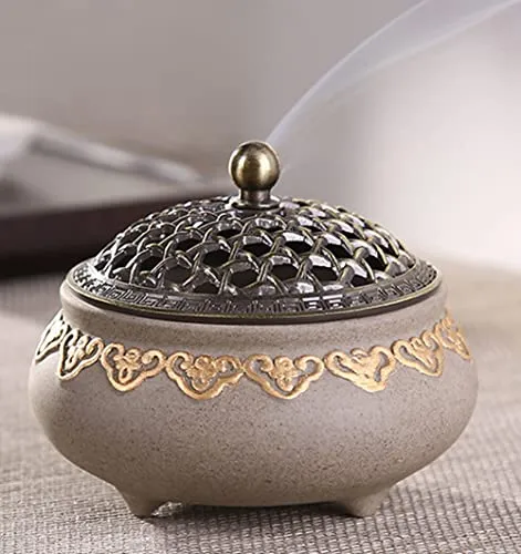 Vintage Keramik Räuchergefäß - Eleganter Weihrauchbrenner - Räucherstäbchenhalter aus hochwertiger Keramik mit handgeschnitztem Messingdeckel, ideal zur Verbesserung der Luftqualität und zur Förderung von Entspannung und Meditation.