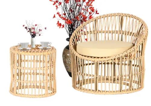 2tlg Gartenmöbel Set - Sitzmöbel für Terrasse und Garten - Modernes Lounge Set aus Holz und Rattan, bestehend aus Sessel und Couchtisch. Ideal für entspannte Stunden im Freien. Kompakt und stilvoll in Beige, perfekt für kleine Terrassen.