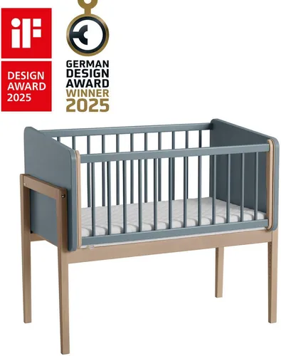 Paidi Beistellbett Little Cloud - Beistellbett aus Holzwerkstoff in Blau, mit höhenverstellbarem Lattenrost und umbaubar zur Sitzbank – ideal für Babys und Kleinkinder.