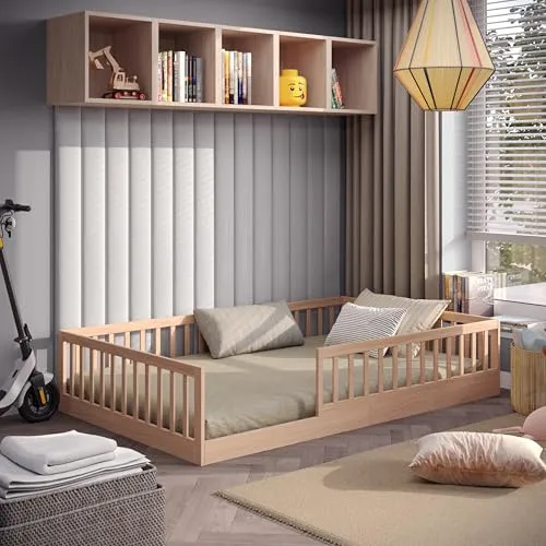CADANI Timi Kinderbett - Montessori Bodenbett mit abnehmbarem Rausfallschutz - Bodenbett aus robustem Kiefernholz, ideal für Selbstständigkeit und motorische Entwicklung Ihres Kindes. Flexibel anpassbar und langlebig für ein gesundes Schlafklima.