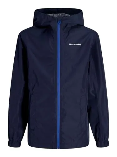 JACK & JONES Boy Regenmantel Junior - Stylischer Langarm-Regenmantel für Jungen, gefertigt aus 100% recyceltem Polyester. Ideal für nasse Tage und bietet optimalen Schutz bei jedem Wetter.