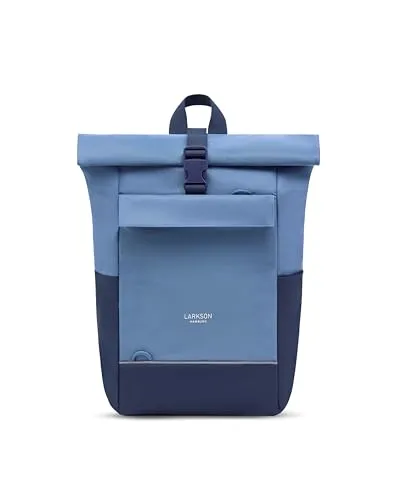 LARKSON Kjell Rucksack für Kinder - Rolltop Kinderrucksack Blau mit Brustgurt - Flexibler Kinderrucksack mit Rolltop-Verschluss, ideal für Kinder ab 4 Jahren. Wasserabweisend und mit reflektierenden Elementen für Sicherheit unterwegs. Praktische Fächer sorgen für Ordnung und schnellen Zugriff auf Snacks und Spielzeug.