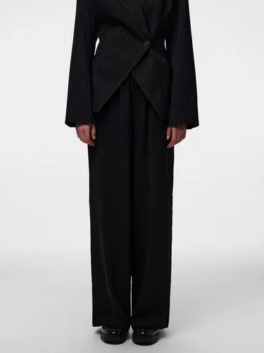 pieces Schlupfhose PCTIFFANY HW WIDE PANTS WVN NOOS BC - Jogginghosen mit weiten Beinen, ideal für lässige Freizeit-Outfits und pflegeleicht für einfache Waschbarkeit.