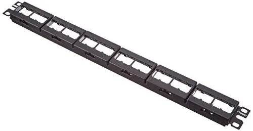 Panduit Patchfeld CPP24WBLYP, 24 Ports - Hochwertiges Patchfeld für einfache Netzwerkverbindungen, kompatibel mit Kategorie 5, 1 HE, in elegantem Schwarz für eine saubere Installation.