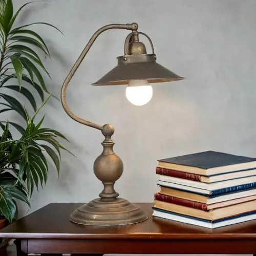 Antik Messing Tischleuchte - Premiumqualität für Ihr Zuhause - Stilvolle Tischlampe im industriellen Vintage-Design, verstellbar und ideal für Wohnzimmer, Schlafzimmer oder Arbeitszimmer. Hergestellt aus echtem Messing für ein elegantes Ambiente.