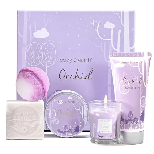 BODY & EARTH Geschenke für Frauen - 5tlg. Orchideen Duft Geburtstagsgeschenk mit Duftkerze, Körperbutter, Handcreme, Badebombe, Geschenkbox Wellness Set für Freundin, Mama Weihnachtsgeschenke