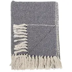 Bloomingville Barry Decke, Blau, Recycelte Baumwolle - Kuscheln Sie sich in die stilvolle Barry Decke von Bloomingville. Hergestellt aus recycelter Baumwolle, bietet sie Komfort und ein ansprechendes nordisches Design für gemütliche Abende.