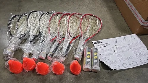 Schildkröt Talbot-Torro Speed Badminton Schulset für 10 Spieler - Ideal für Gruppenaktivitäten, inklusive praktischer Sportsbag und perfekt für Anfänger geeignet.