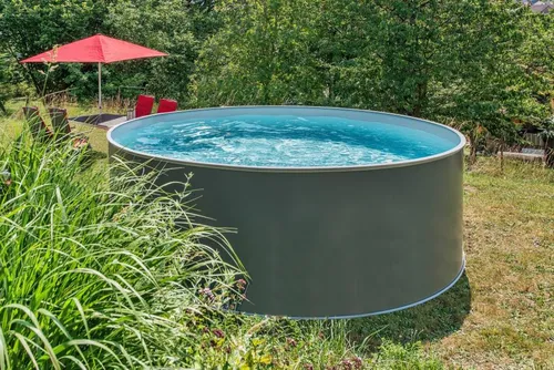myPool Premium Rund Poolset mit Sandfilteranlage Ø 5,00 x 1,20 m - Stahlwandpool mit hochwertiger Sandfilteranlage, ideal für erfrischende Sommertage im eigenen Garten. Genießen Sie entspannte Stunden mit der ganzen Familie.