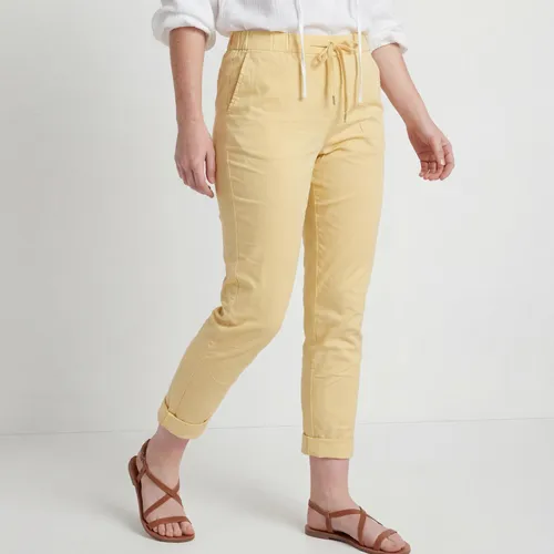 Schlupfhose Damen Stretch Jeans Gr. 36-48 mit elastischem Bund - Bequeme Damen Sommerhose in Chino-Optik, die sich durch einen elastischen Bund und weichen Griff auszeichnet. Ideal für entspannte Tage, ohne die Form zu verlieren. Praktische Taschen und pflegeleichtes Material runden das Design ab.