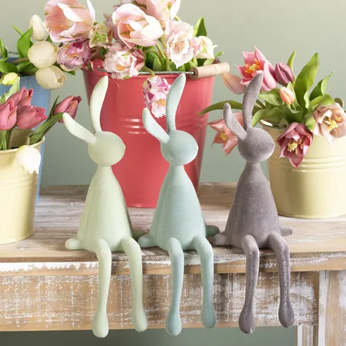 Stilvolle beflockte Dekofiguren Osterhasen, 3 Stück für Frühlingsdekoration - Diese samtigen Dekofiguren im Landhausstil bringen fröhliche Osterstimmung in Ihr Zuhause. Ideal für die Frühlingsdekoration und ein echter Blickfang.