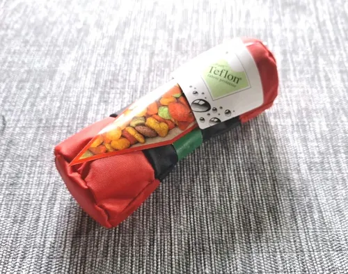 Karlie Snack-Dummy No Limit L: 14 cm B: 5 cm schwarz-rot - befüllbar mit Leckerlis, ideal für effektives Hundetraining und schnelle Fortschritte