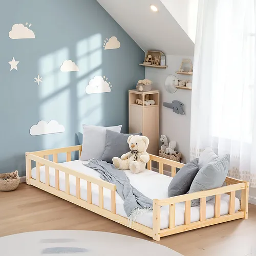 Homestyle4u Kinderbett Natur 90x200 cm mit Rausfallschutz - Robustes Montessori Bodenbett aus Kiefernholz, inkl. Lattenrost und Matratze. Niedrige Bauweise und umfassender Rausfallschutz für sicheres Schlafen und Spielen im Kinderzimmer.